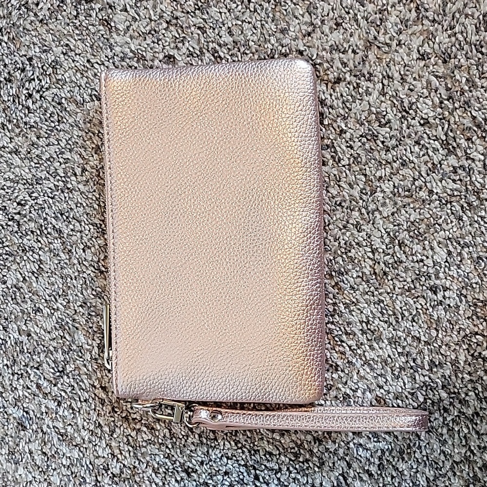 Express Wristlet